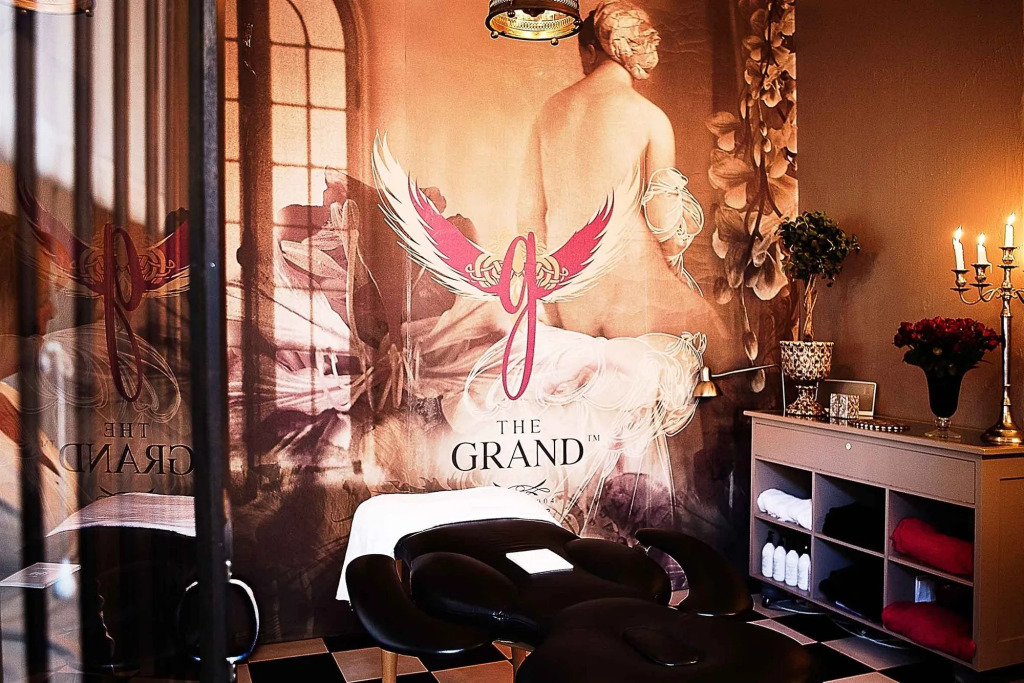Grand Cafe & Rooms