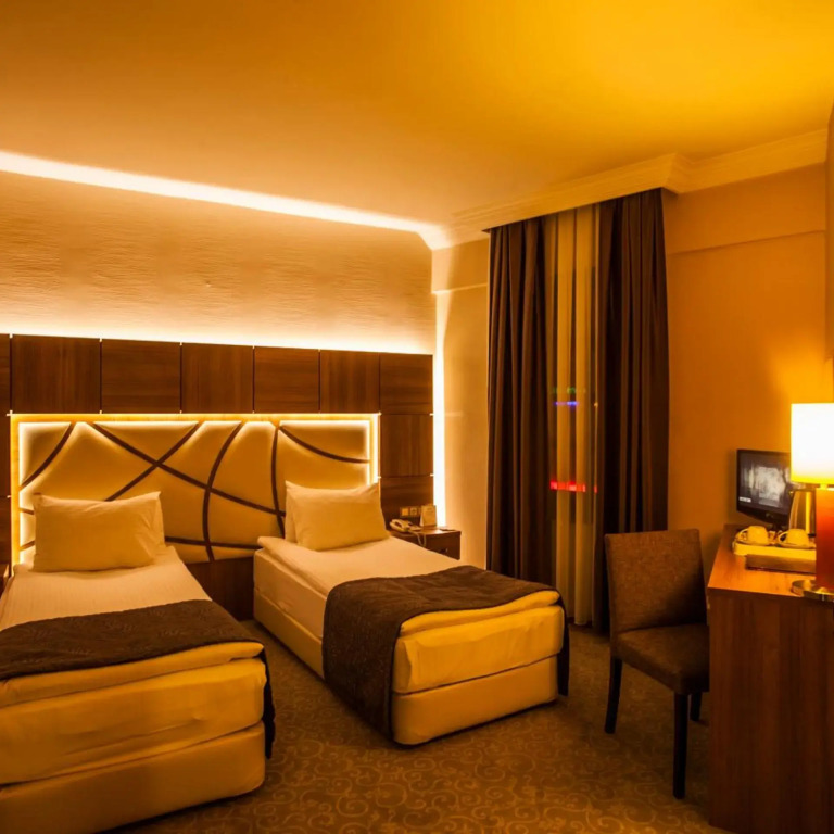 Rumi Hotel