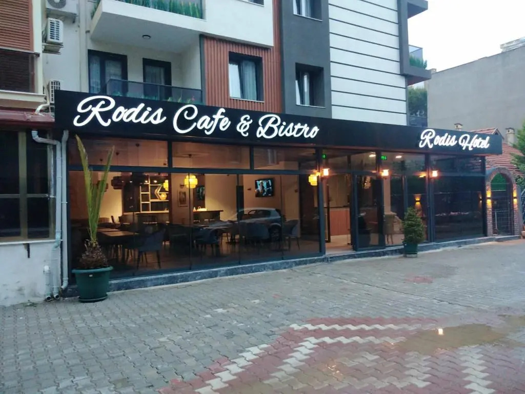 Rodis Hotel