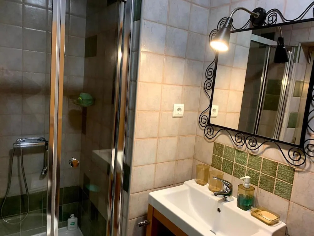 Remarkable 1-bed Apartment in Pousada, Braga