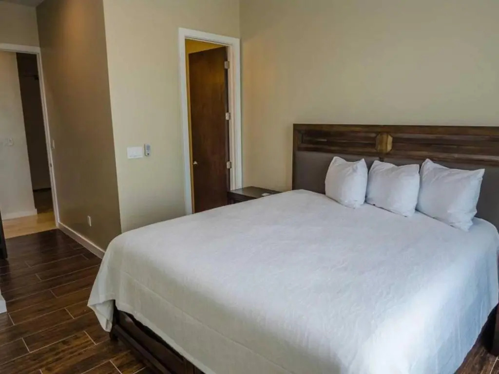5 BEDROOM BEACHFRONT CONDO - 3rd Floor