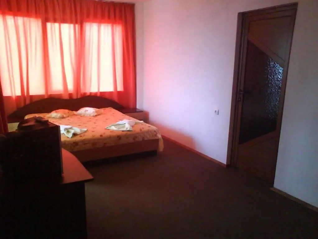 Ivet Guest House