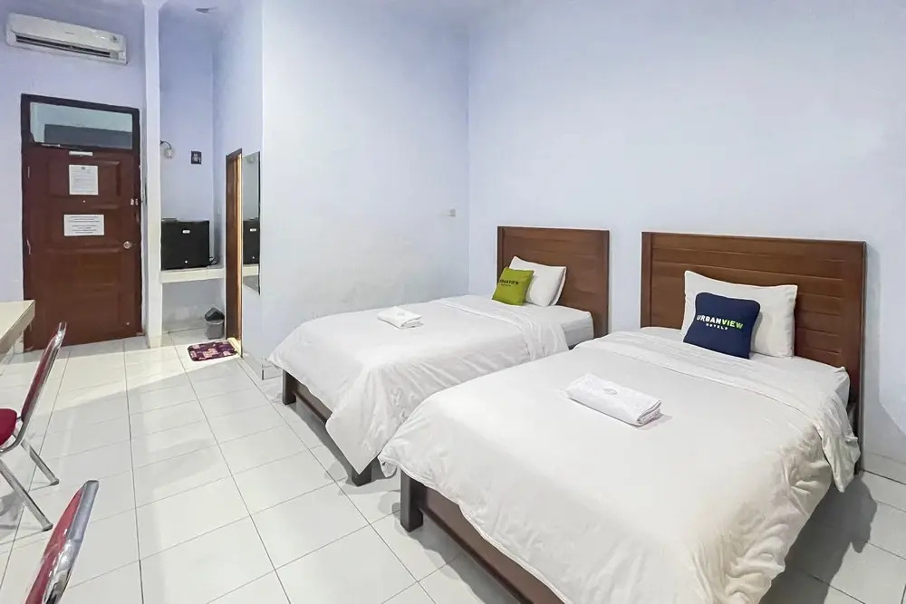 Urbanview Hotel Grand Seven One Kota