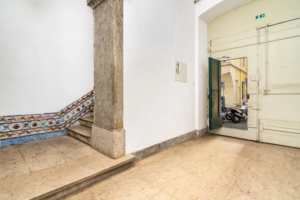 Lisbon Downtown Luxury Family Residence
