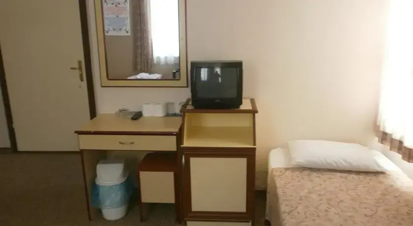 Ak Hotel
