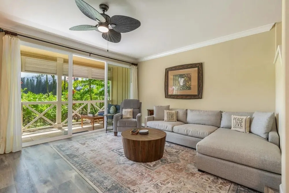 Nihilani 4a 3 Bedroom Townhouse by RedAwning