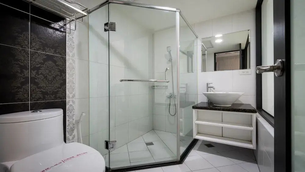Zaw Jung Business Hotel