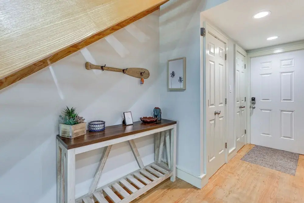 Pool Access Idyllic Sea Pines Gem, Walk to Beach