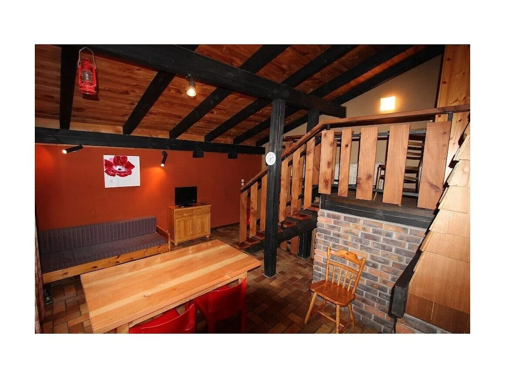 LA POMME DE PIN 1 Appartement avec terrasse