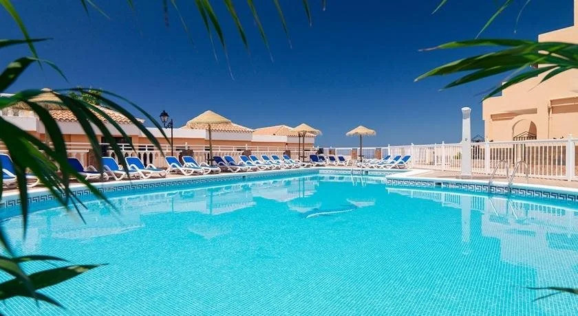 Paradise Court Suites