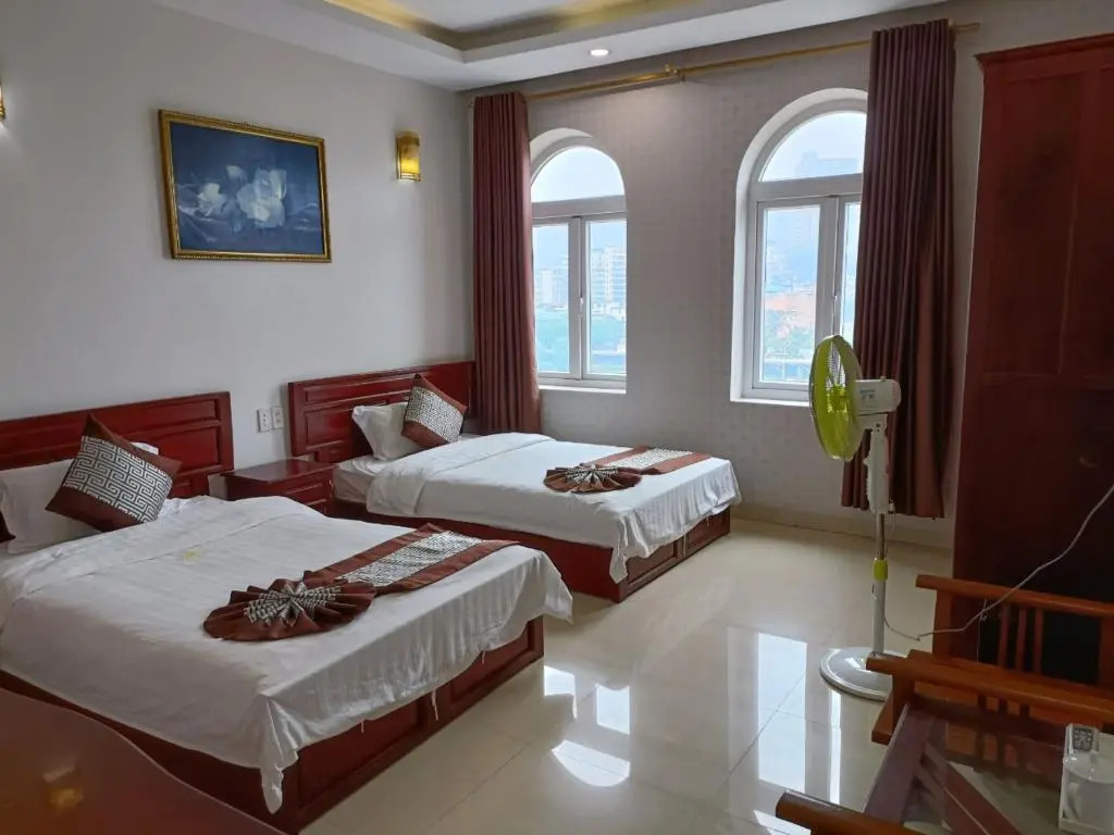 SONG HONG VIEW HOTEL
