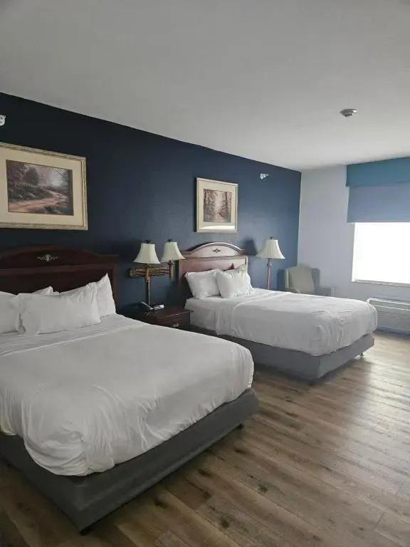 Wingate Suites by Wyndham Youngstown - Austintown