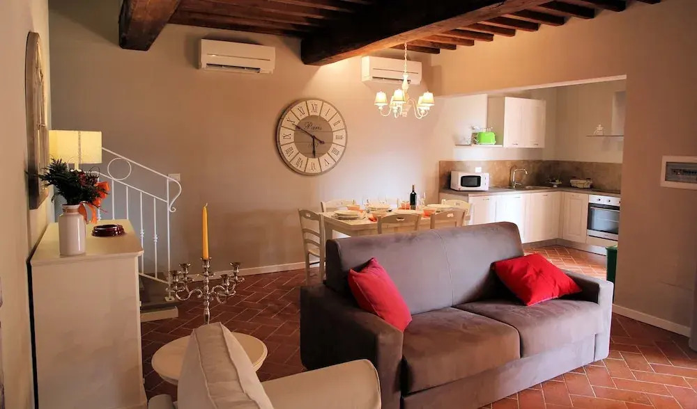 Borgo del Silenzio - Apartments with pool in Lajatico