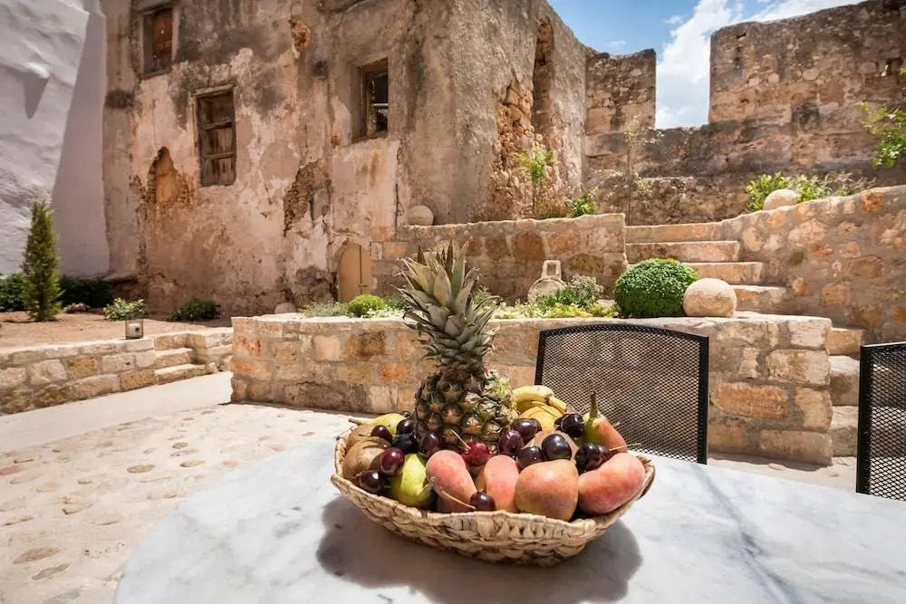 Evlimeni Suites
