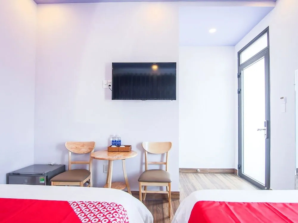OYO 728 Thy Thy Hotel