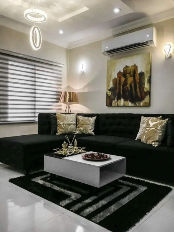 Lovely 2-bedroom Apartment Located in Lekki