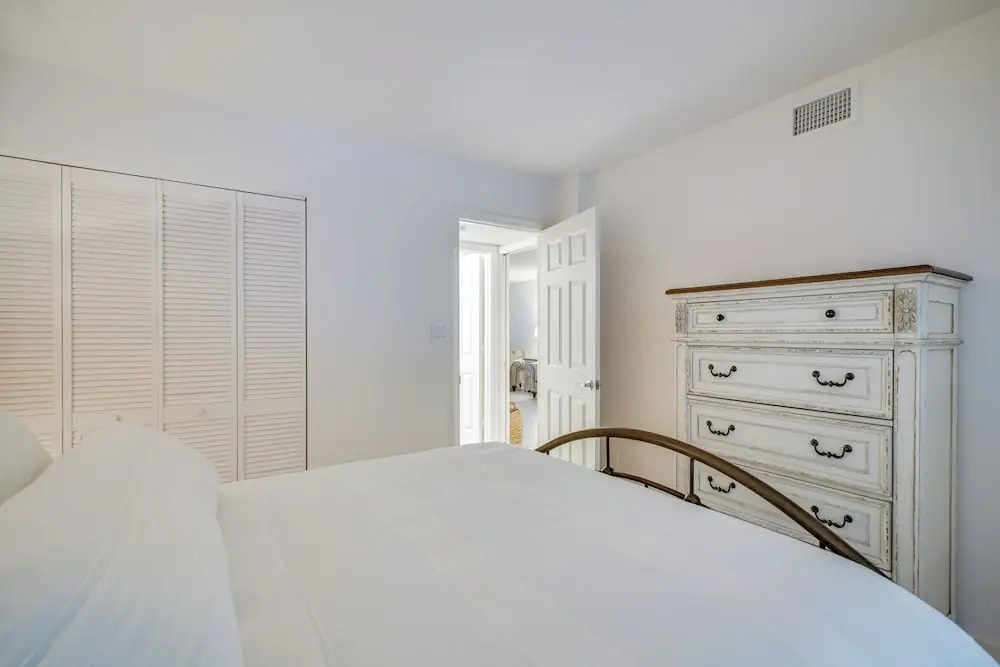 Bonita Springs Condo w/ Community Pool!