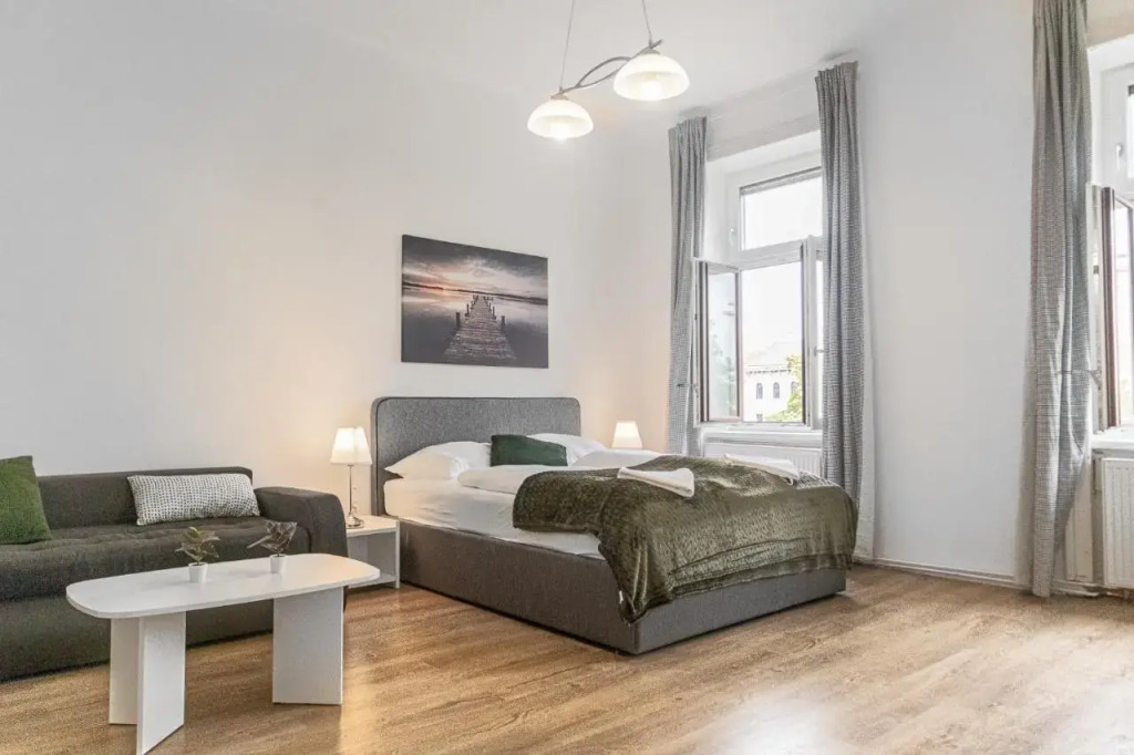 Pleasing 2BR Apt. AKH-Perfect for Groups