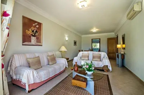 Luz casas- 44 Fairview village Boavista