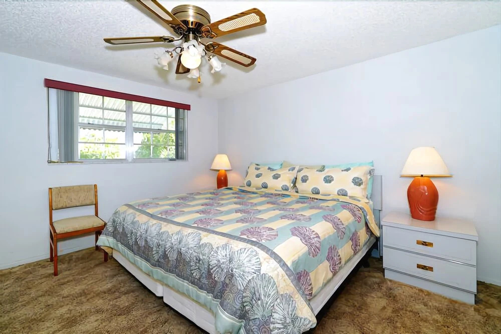 Pier House 3 Bedrooms 2 Bathrooms Home