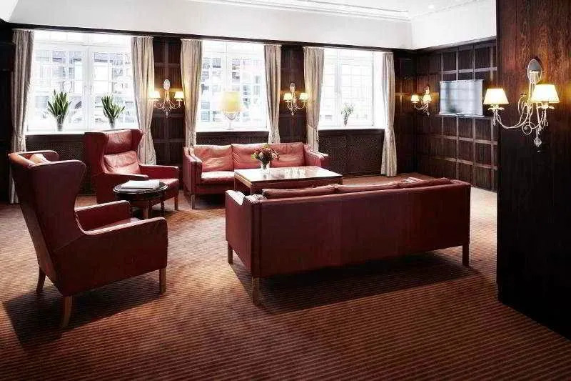 First Hotel Excelsior
