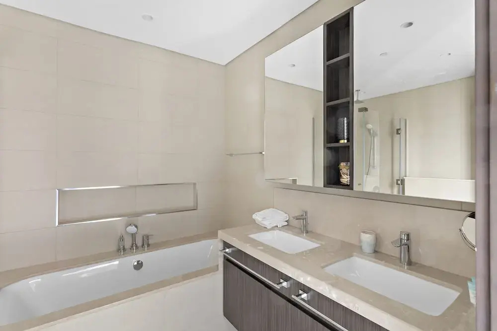 WelHome - Bright Apt in Downtown with Spectacular Views