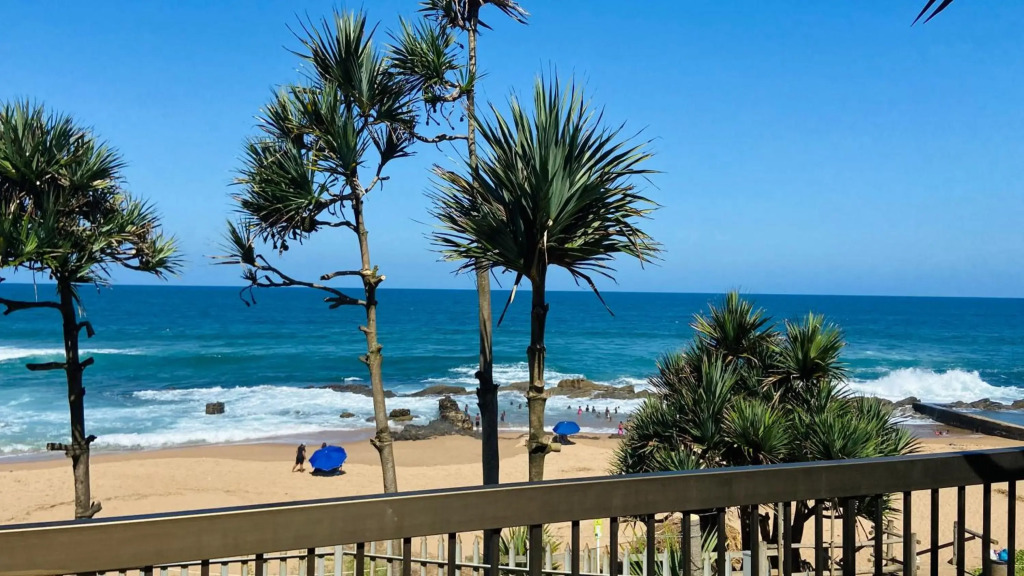 Beachfront Luxury - 2 Chaka's Place