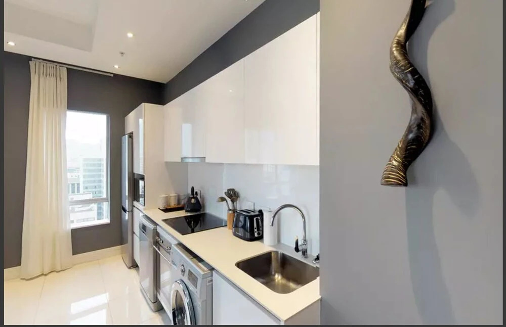 CBD Luxury Apartment