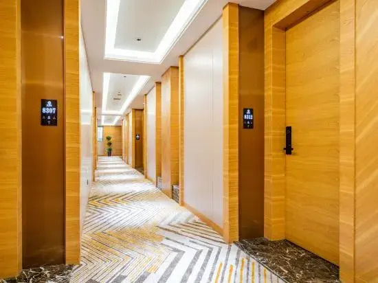 Huipuyi Comfortable Business Hotel (Linhai Yintai Branch)