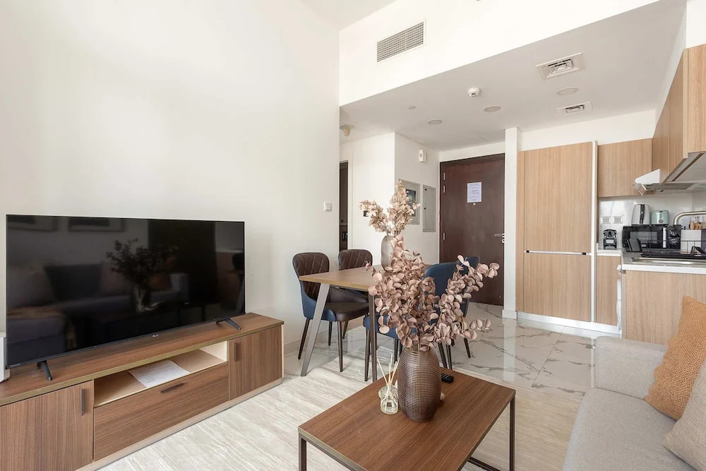 Silkhaus Deluxe 1BR in Masdar City at Oasis