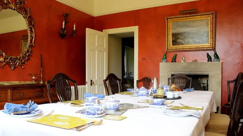 Aylworth Manor