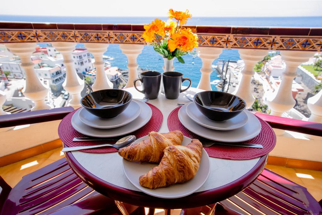 FRONT LiNE OCEAN ViEW 2BeD Wi-Fi YOUR HOLiDAY HOME