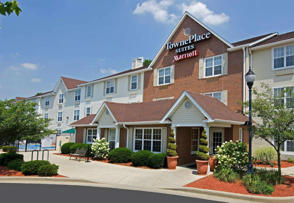 MainStay Suites Bloomington near University