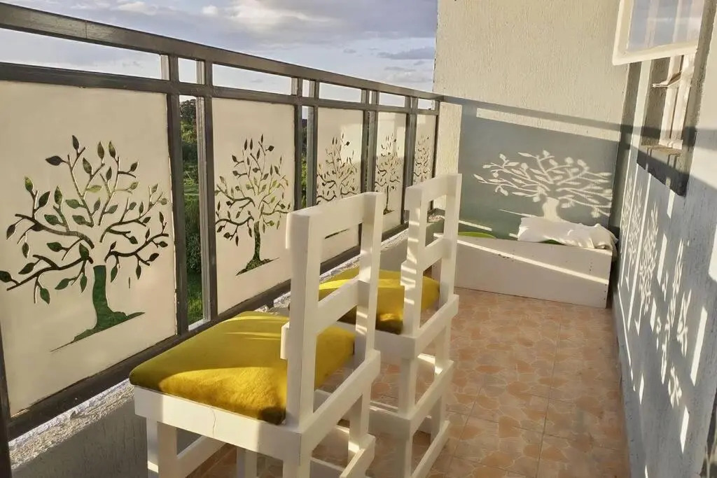 Exquisite Fully Furnished 2 bedroom Apt. Nanyuki with Clear View of Mt. Kenya