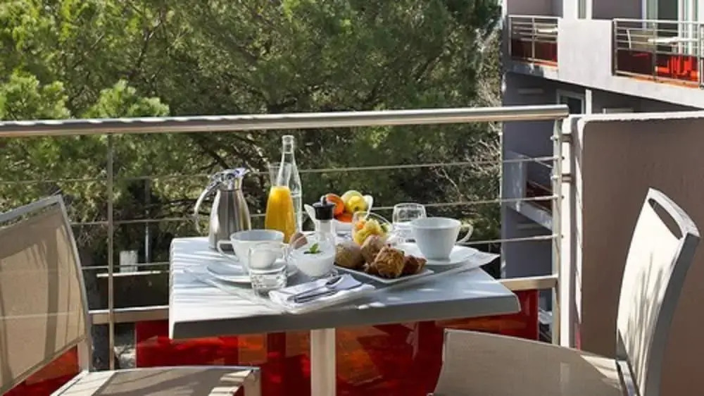Le Safari Hotel Restaurant