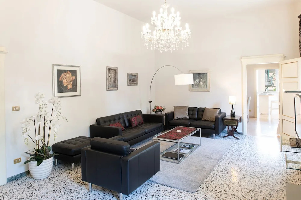 Magnolia Luxury Flat