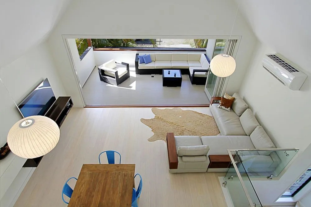 Arya House