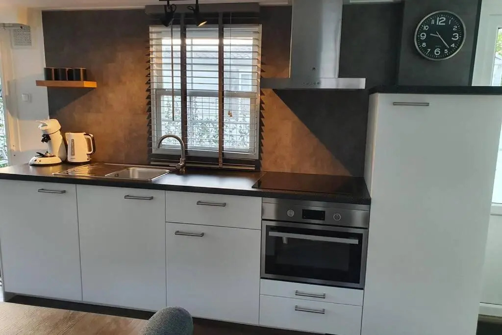 Vazonics Valkenbosch 76