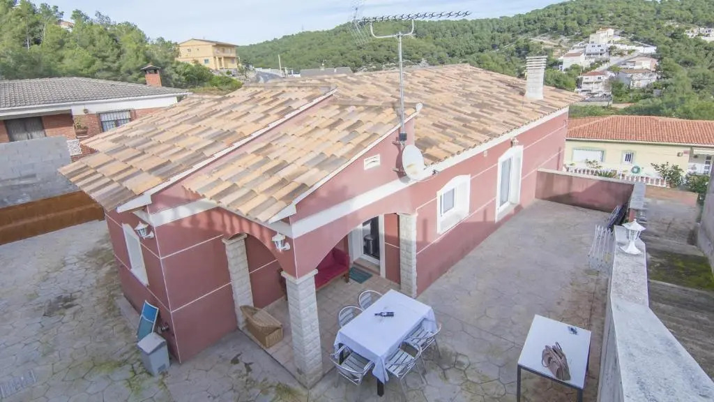 R83 Villa Rosales