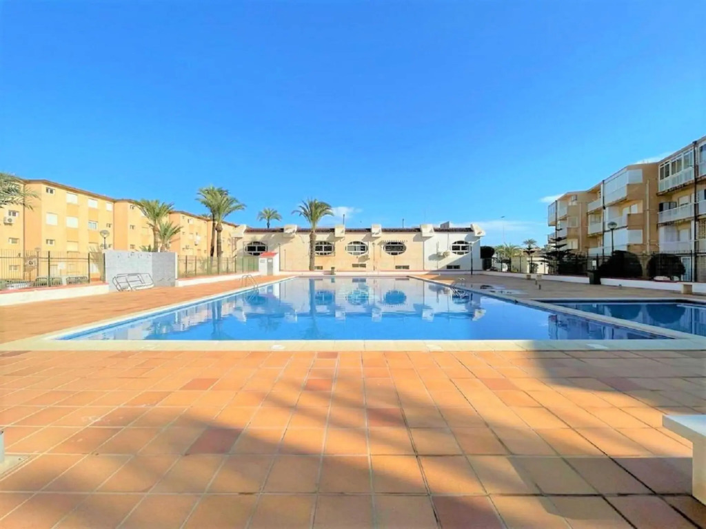Sea-view Apartment in La Manga with Garden