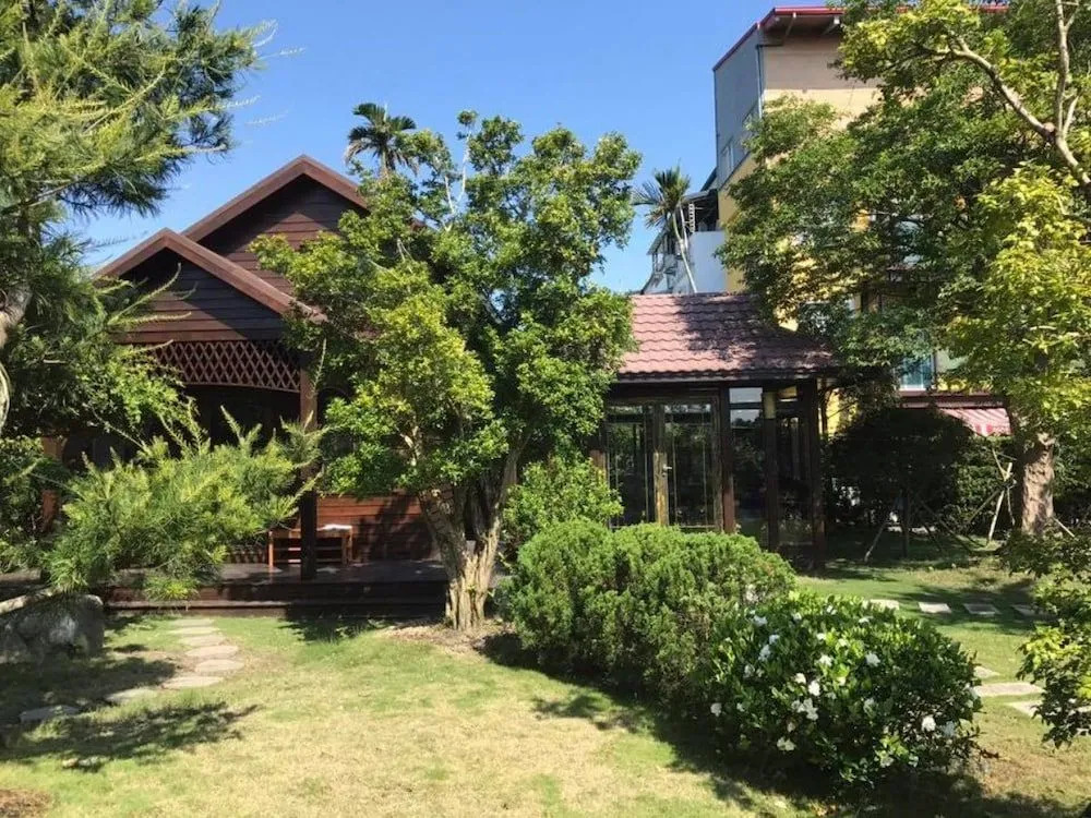 700 Yilan B&B