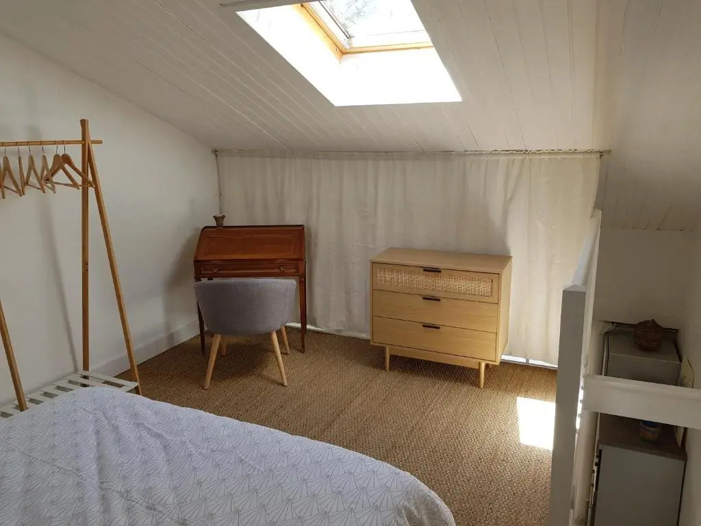Bel appartement à 100m de la plage dans les pins Aperçu mer, wifi