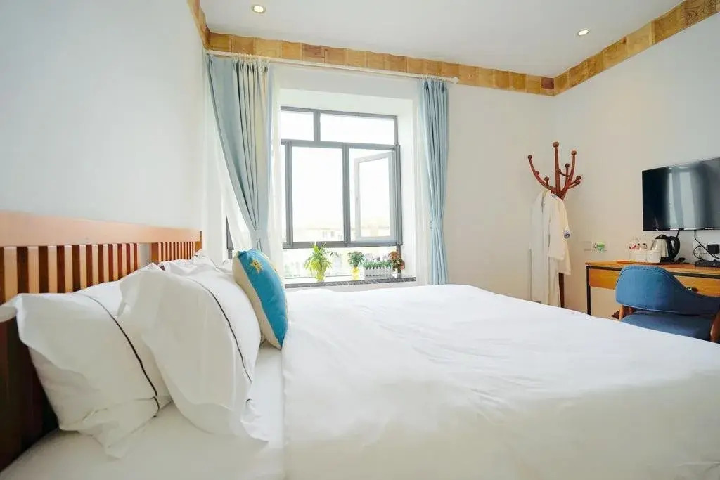 Yiyun Lakeside Hotel