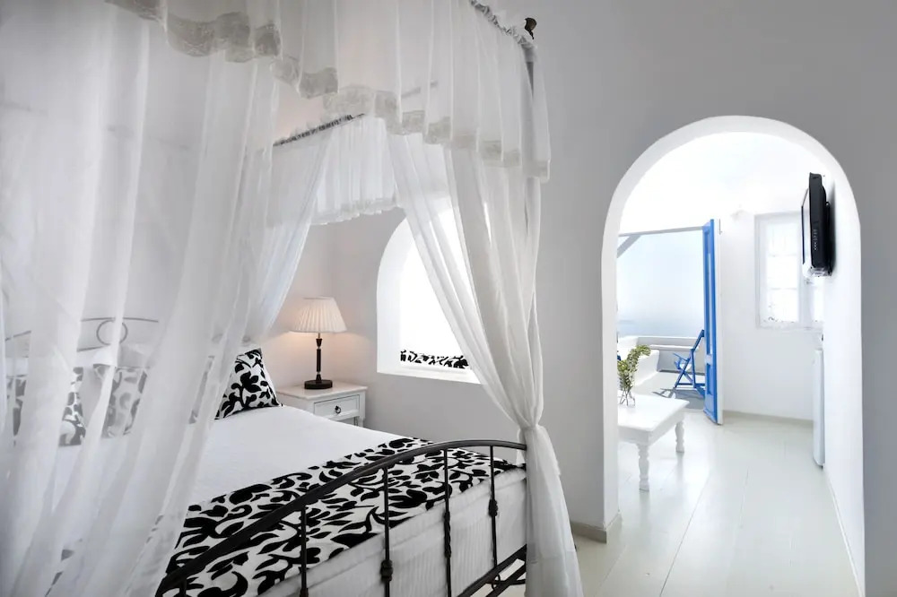 Artemis Villas , Imerovigli