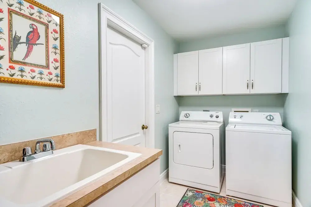 8 Mi to Beach: Cape Coral Home w/ Lanai + Pool