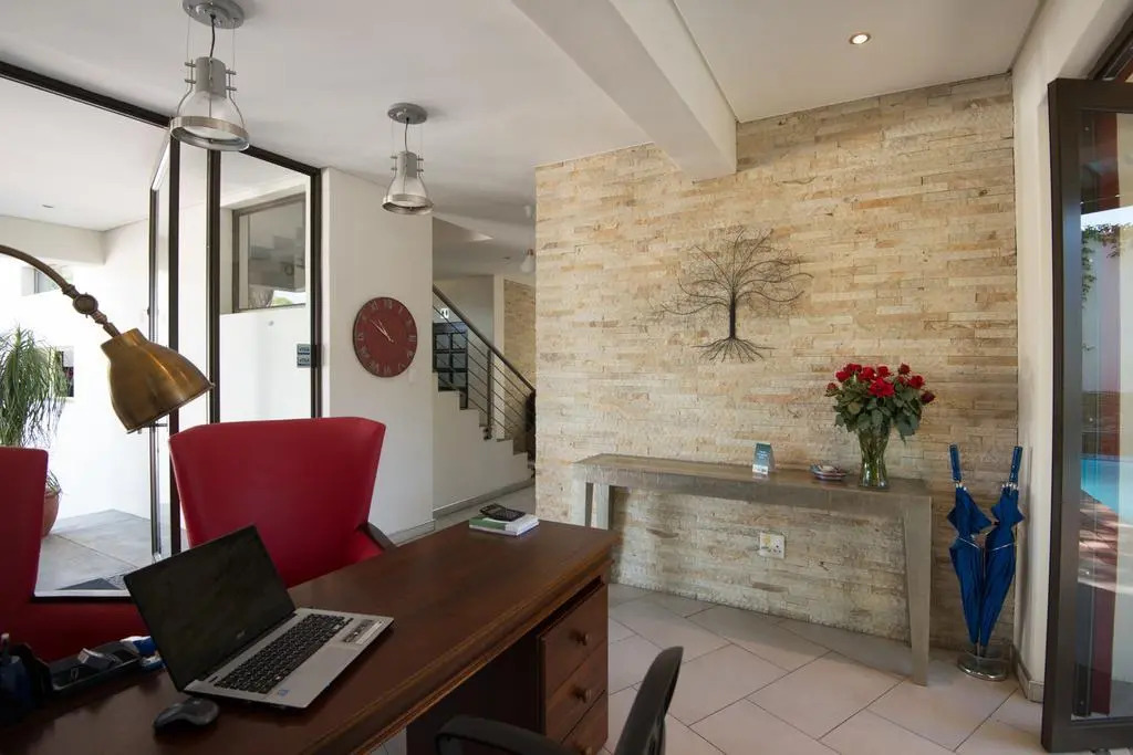 Monte Bello Guesthouse