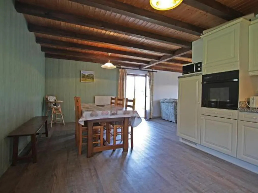 Gîte confortable à Basse-sur-le-Rupt - 3 chambres, terrasse, proche La Bresse - FR-1-589-42