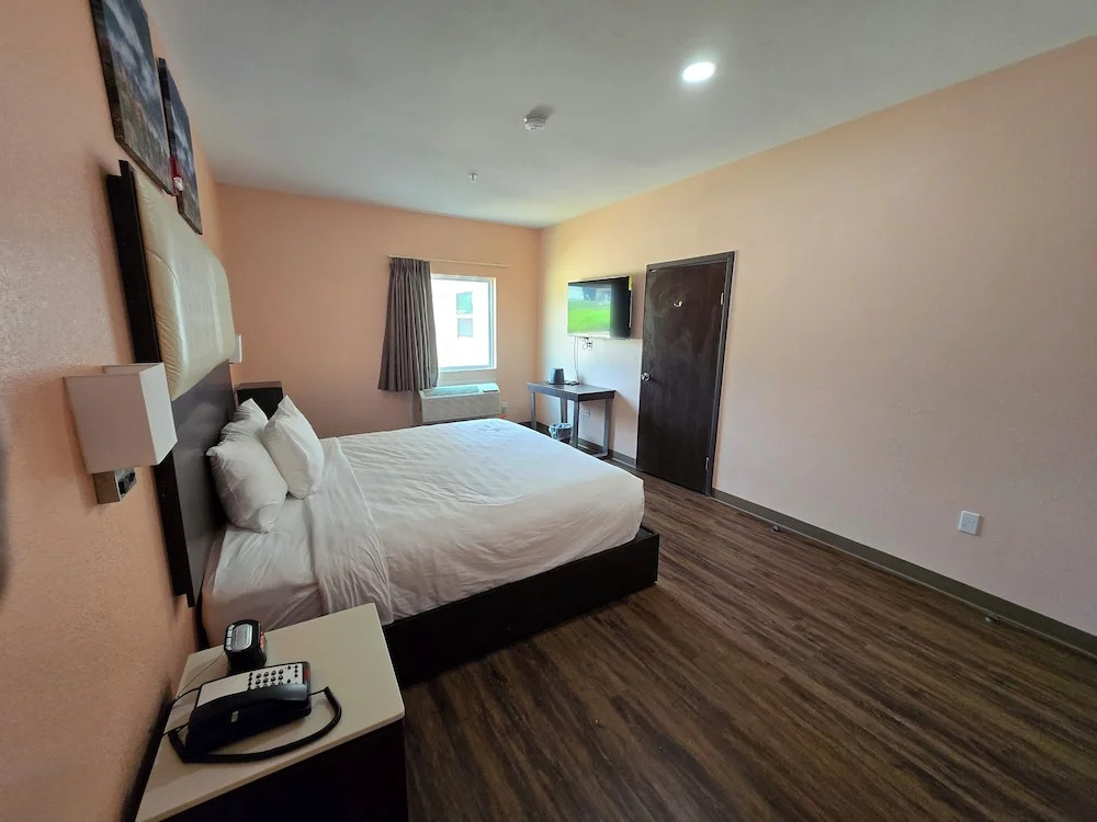 Red Lion Inn & Suites Adairsville