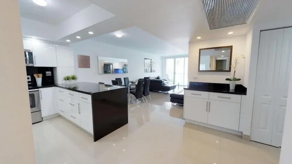 Premium 2 Bedroom + Den Apartment Or201