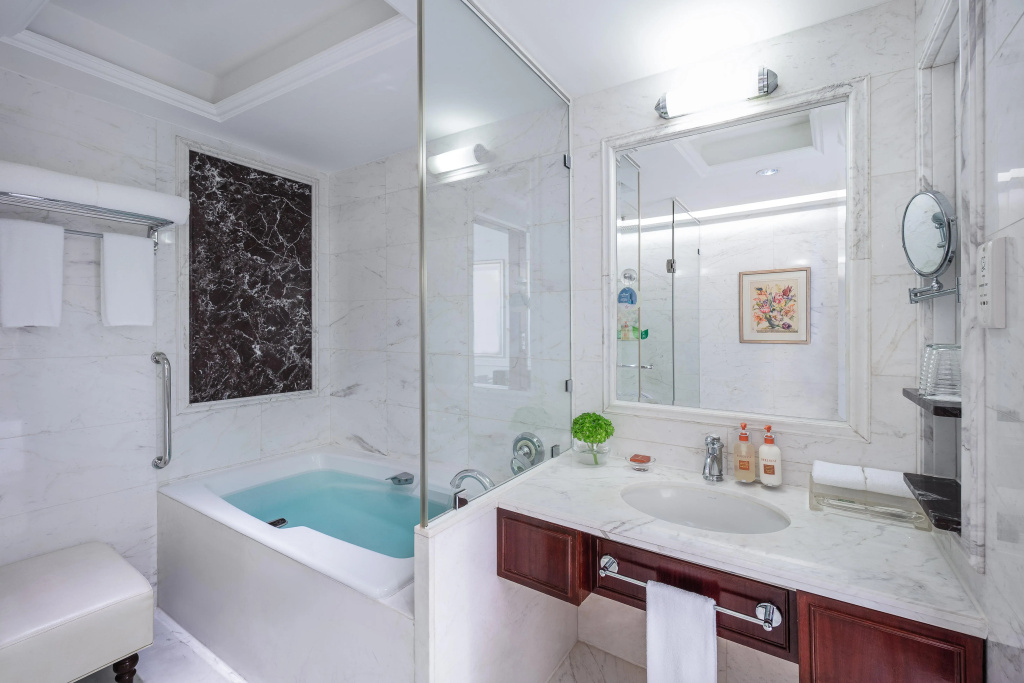 Crowne Plaza Hotel & Suites Landmark Shenzhen by IHG